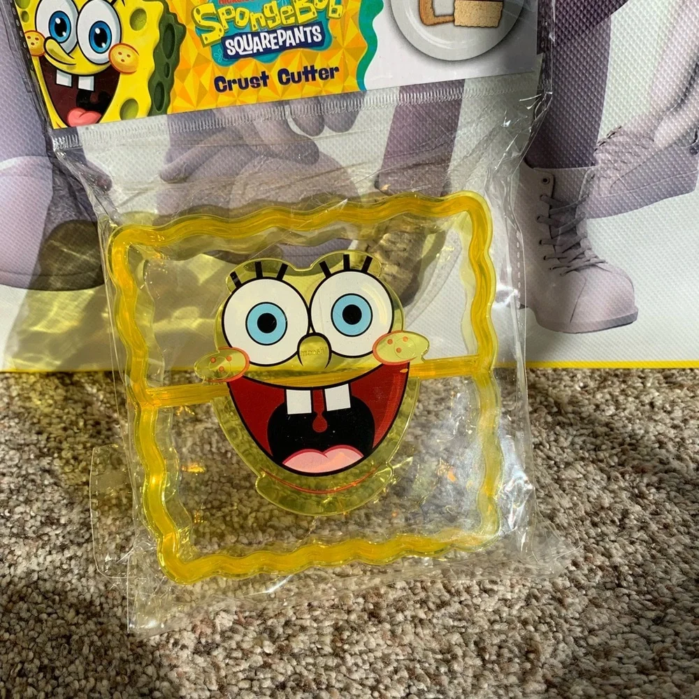 SpongeBob SquarePants Yellow Face Sandwich Cutter